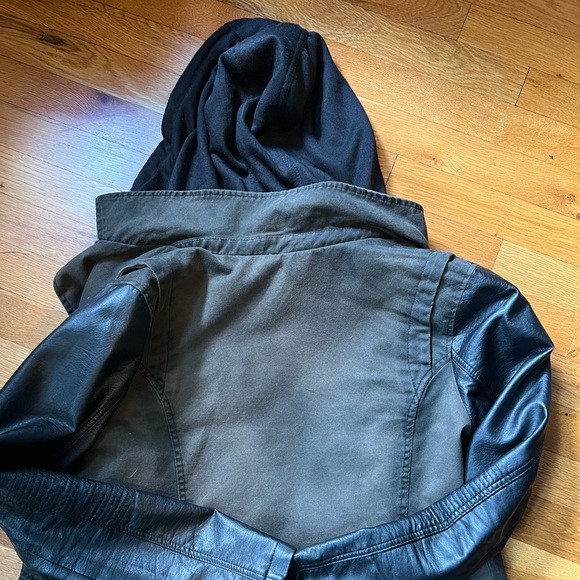 Moto Jacket - Picture 3 of 3